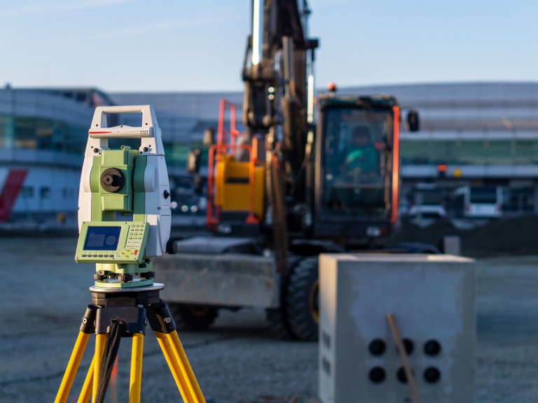 Nuestro objetivo entonces y ahora es proporcionar, proyectos de calidad a tiempo